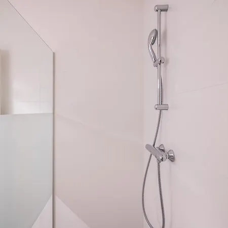 General Sixty-seven By Romy&travis Guest house *