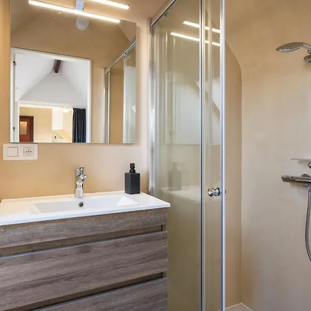 General Sixty-seven By Romy&travis Guest house