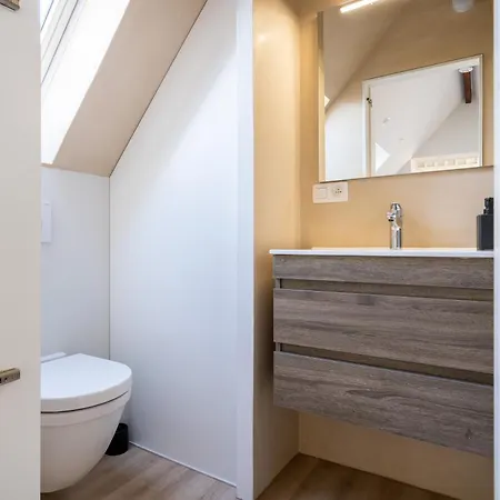 General Sixty-seven By Romy&travis Guest house Bruges